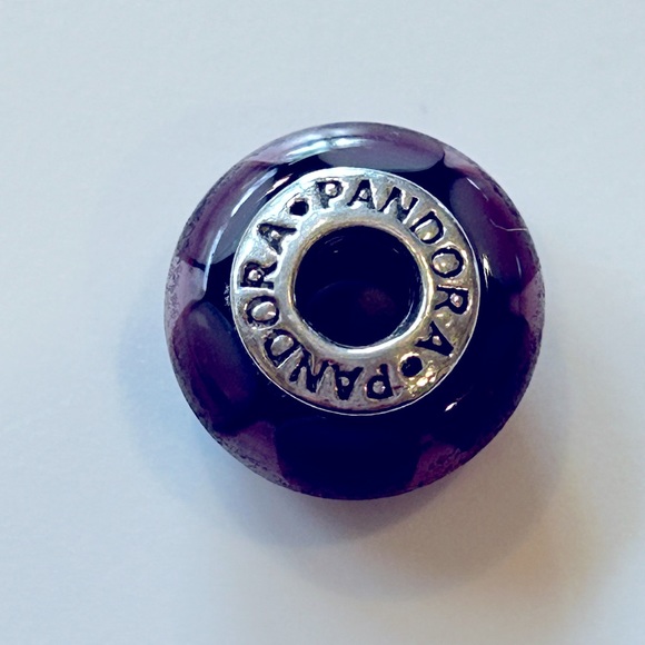Pandora Captivating Murano Glass Charm - Picture 3 of 4